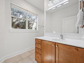 1601 Miriam Ave 315, Austin TX 78702