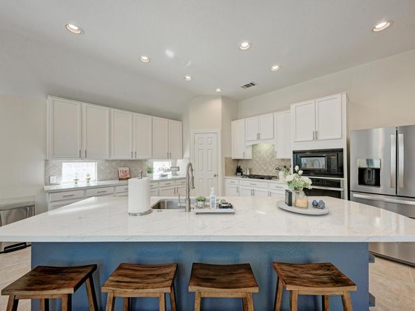 8233 Phantom Canyon DR, Austin TX 78726