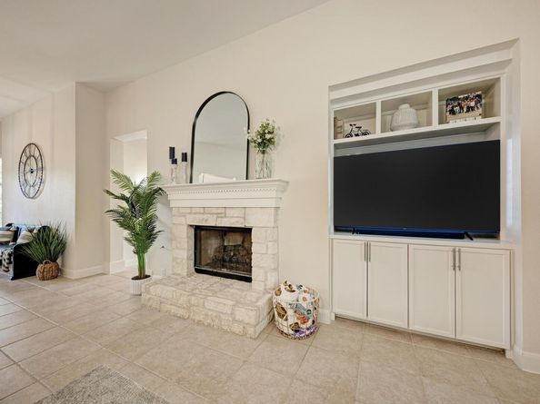 8233 Phantom Canyon DR, Austin TX 78726
