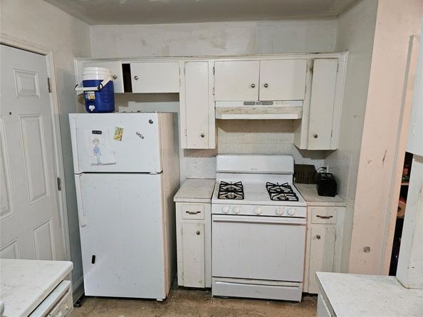 1909 Hearthside DR, Austin TX 78757