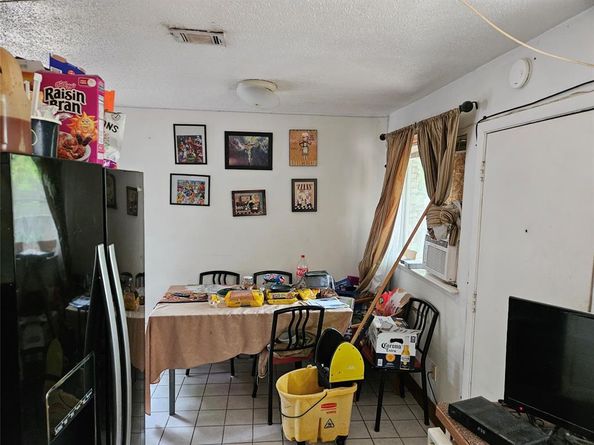 1909 Hearthside DR, Austin TX 78757