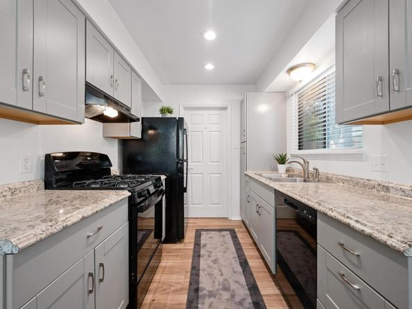 5406 Fence ROW, Austin TX 78744