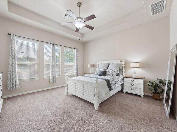 216 Marys Creek LN, Liberty Hill TX 78642