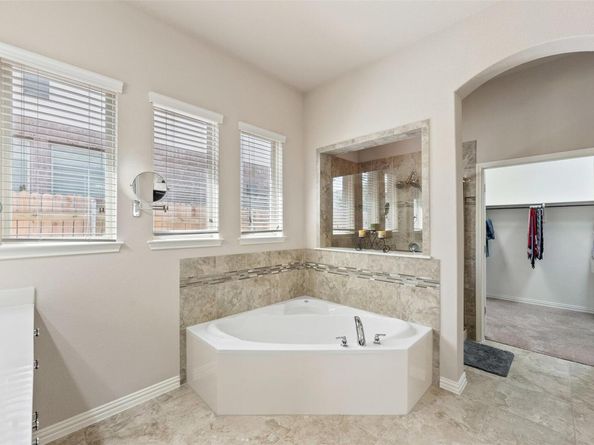216 Marys Creek LN, Liberty Hill TX 78642