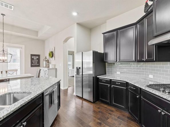 216 Marys Creek LN, Liberty Hill TX 78642