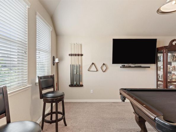 216 Marys Creek LN, Liberty Hill TX 78642