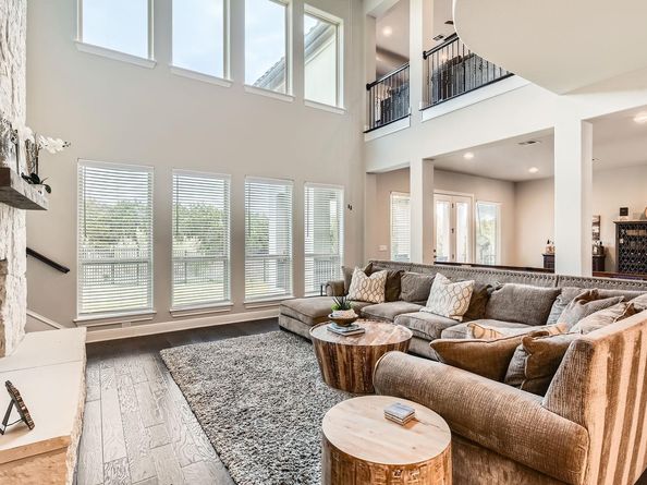 921 Morning Moon CIR, Austin TX 78732