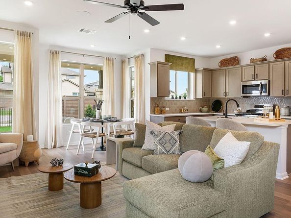 2200A Cornfield DR, Pflugerville TX 78660