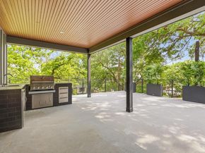 2300 Bluebonnet LN, Austin TX 78704