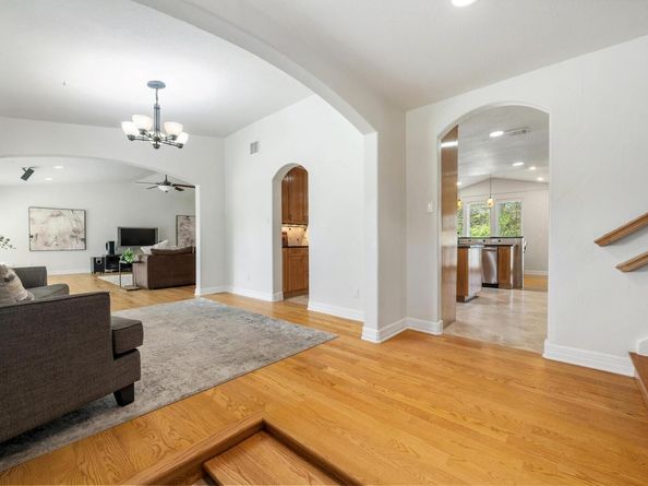 7504 Valley Dale DR, Austin TX 78731