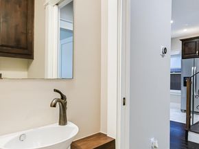 1613 Willow ST, Austin TX 78702