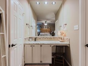 10819 Crown Colony DR 40, Austin TX 78747