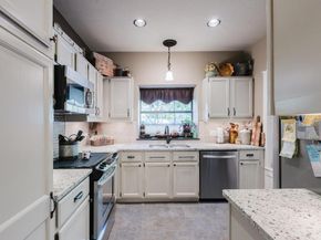 10819 Crown Colony DR 40, Austin TX 78747