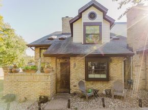 10819 Crown Colony DR 40, Austin TX 78747