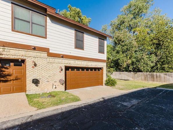 10819 Crown Colony DR 40, Austin TX 78747