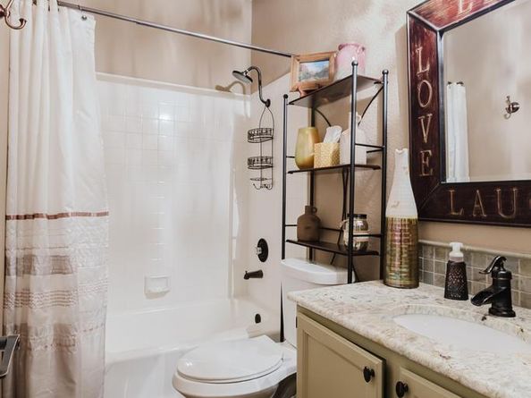 10819 Crown Colony DR 40, Austin TX 78747