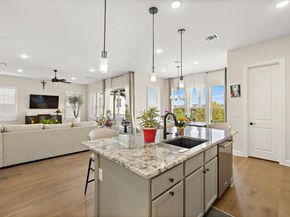 2000 Mazarro DR 25, Leander TX 78641