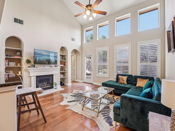 2210 Onion Creek PKWY 1104, Austin TX 78747