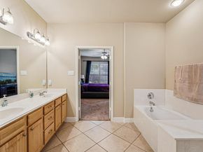 2210 Onion Creek PKWY 1104, Austin TX 78747