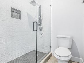 1130 Spur ST A, Austin TX 78721