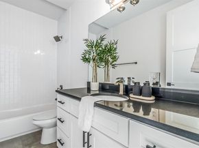 1130 Spur ST A, Austin TX 78721