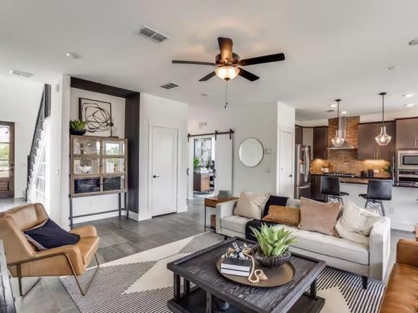 1821 Spring Mountain CV, Georgetown TX 78628