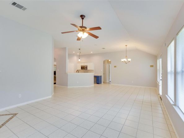 1012 Klondike LOOP, Round Rock TX 78665