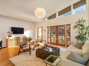 1700 Ravey ST A, Austin TX 78704