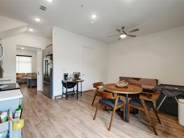 4901 Springdale RD 102, Austin TX 78723