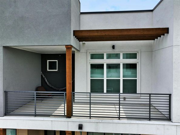 4901 Springdale RD 102, Austin TX 78723