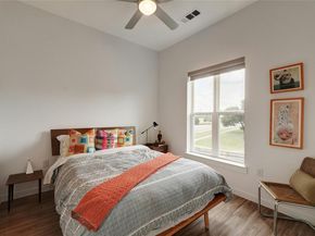 4901 Springdale RD 102, Austin TX 78723