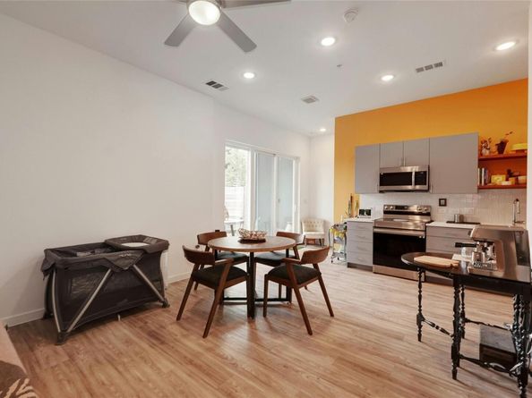 4901 Springdale RD 102, Austin TX 78723