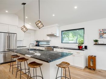 2111 Teakwood DR