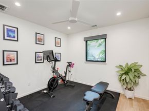 2111 Teakwood DR, Austin TX 78757