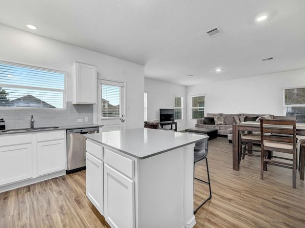 22611 Bristlegrass LN, Lago Vista TX 78645