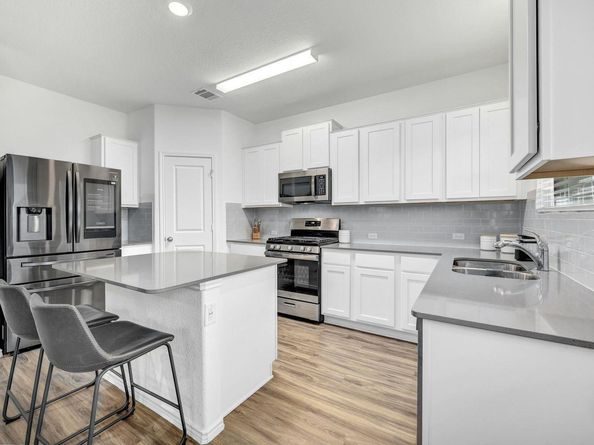 22611 Bristlegrass LN, Lago Vista TX 78645