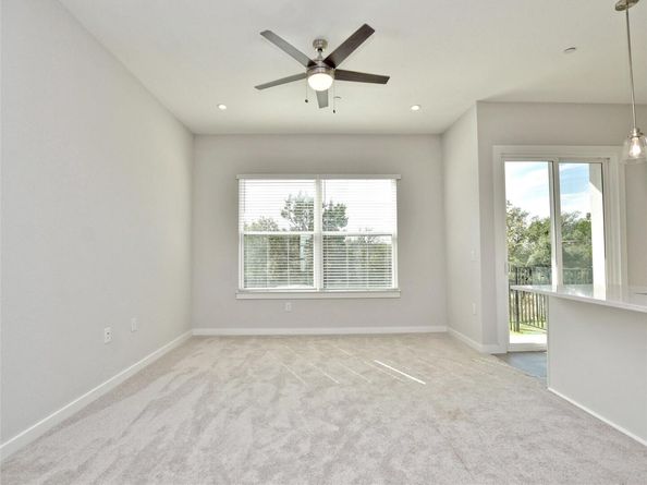 12001 Vista Parke DR 903, Austin TX 78726