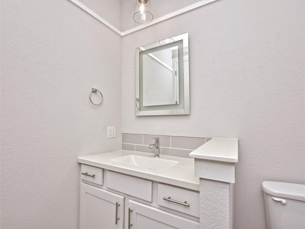 12001 Vista Parke DR 903, Austin TX 78726