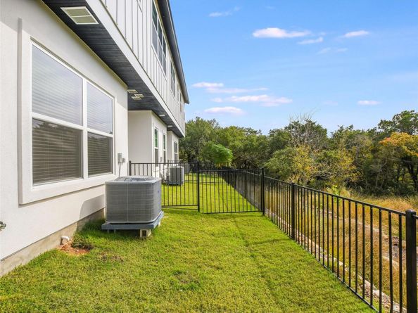 12001 Vista Parke DR 903, Austin TX 78726