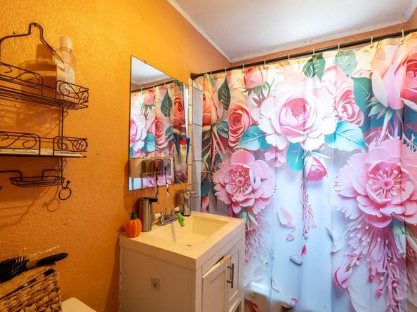4801 Lott Ave, Austin TX 78721