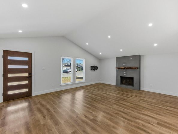 3817 Leafield DR, Austin TX 78749