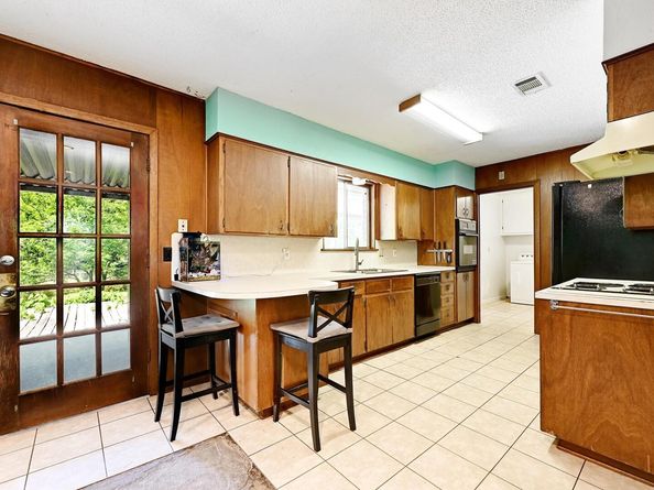 3305 Carol Ann DR, Austin TX 78723