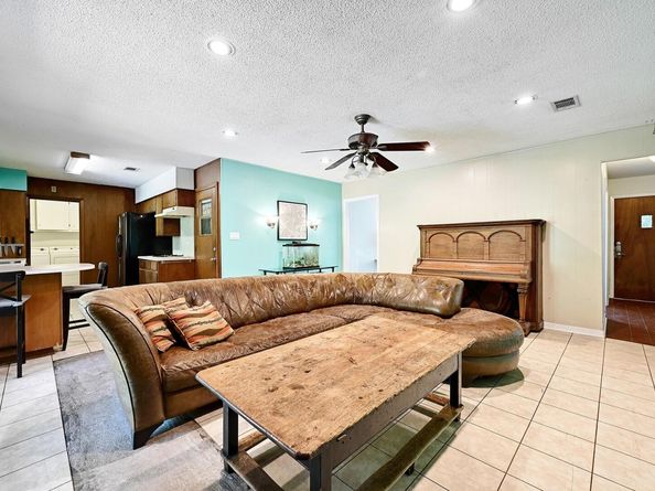 3305 Carol Ann DR, Austin TX 78723