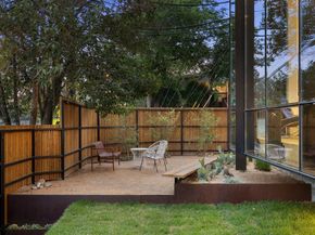 2700 E 12th ST, Austin TX 78702