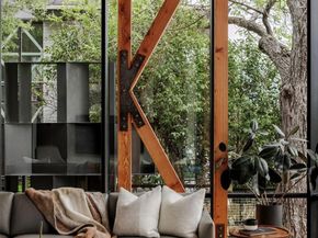 2700 E 12th ST, Austin TX 78702