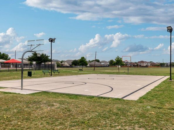 8716 Panadero DR, Austin TX 78747