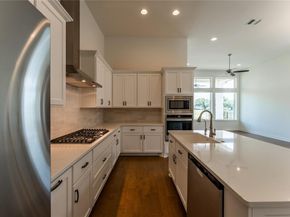 152 Limestone DR, Georgetown TX 78628