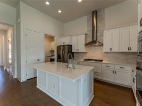 152 Limestone DR, Georgetown TX 78628