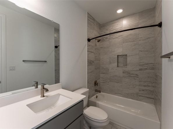 152 Limestone DR, Georgetown TX 78628