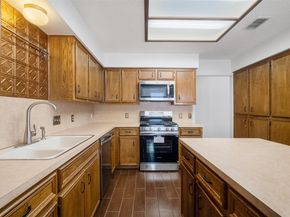 8000 Spandera CV, Austin TX 78759